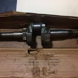 GENUINE BRIGGS & STRATTON CRANKSHAFT 260182 Discontinued Item