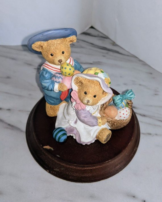 Department 56 Upstairs Downstairs Bears Henry & Alice Bosworth (Easter themed)