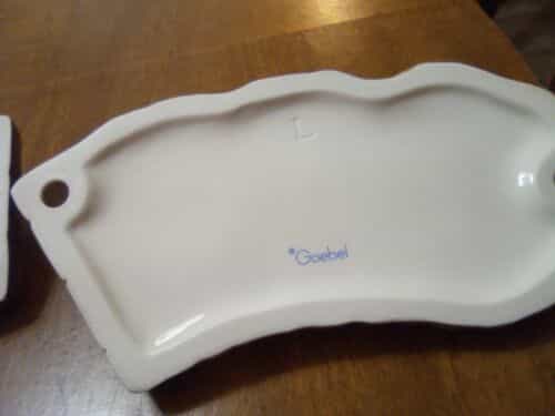 hummel-figurine-display-grass-base-right-and-left-set