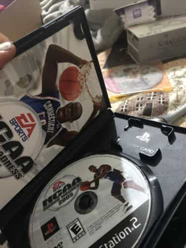 ncaa-march-madness-2005-sony-playstation-2-2004