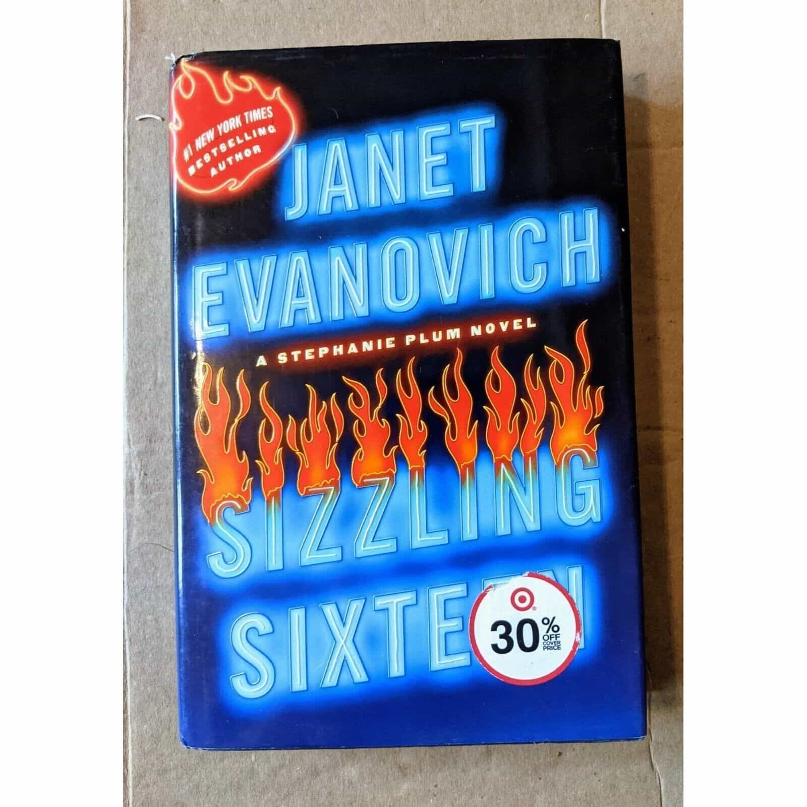 Sizzling Sixteen by Janet Evanovich Book