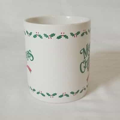 merry-christmas-wreath-handle-8-oz-mug