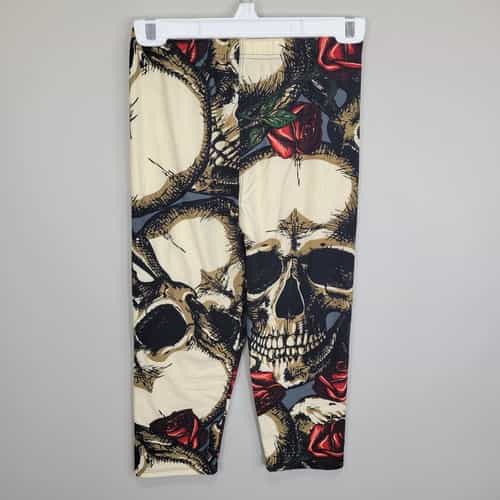 leggings-depot-capri-length-polyester-spandex-skull-and-rose-leggings-one-size