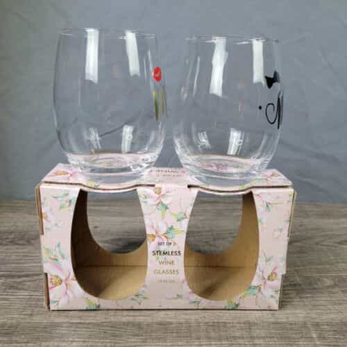 tri-coastal-designs-2019-mr-and-mrs-stemless-wine-glass-set