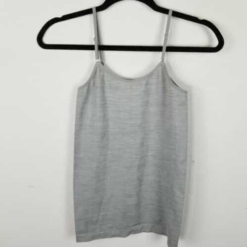 kos-usa-capri-leggings-with-simply-styled-gray-tank