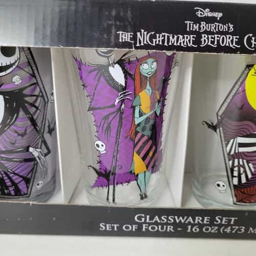 disney-tim-burtons-the-nightmare-before-christmas-glassware-set