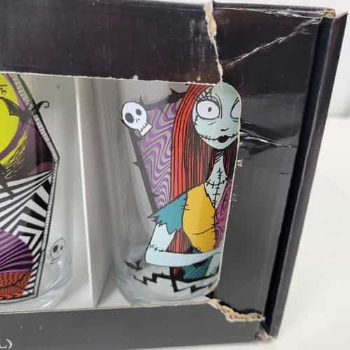 disney-tim-burtons-the-nightmare-before-christmas-glassware-set