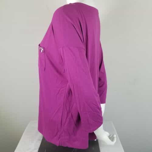 white-stag-single-pocket-3-4-sleeve-pullover-top