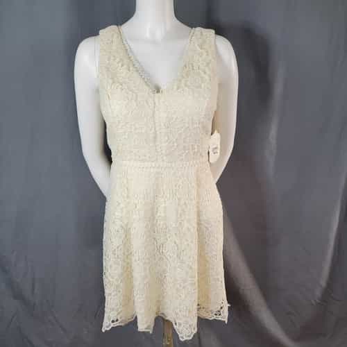Altar’d State Lace Crochet Overlay Sleeveless V-Neck Zip Back Creme Dress Sz M