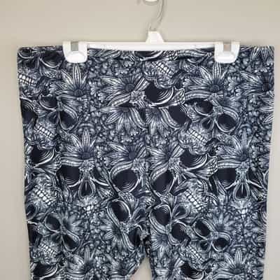 dren-designs-skulls-and-flowers-poly-spandex-ankle-leggings-extended-plus-size