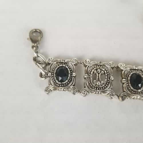 black-and-silver-3-piece-jewelry-set