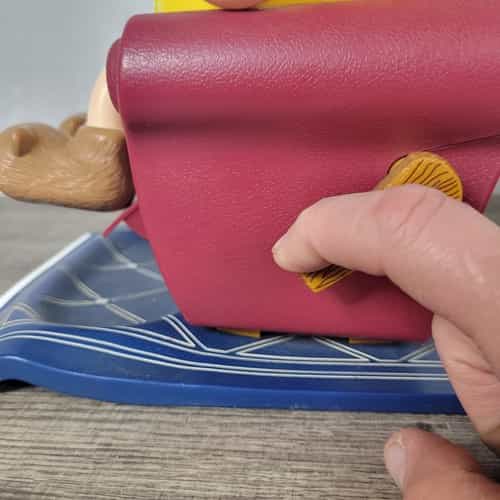 vintage-novelty-mm-recliner-chair-yellow-candy-dispenser