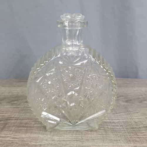 vintage-clear-glass-decanter-with-stopper-diamond-star-cut-pattern-liquor-bottle