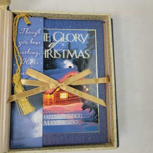 the-glory-of-christmas-by-charles-swindoll-and-max-lucado-gift-set