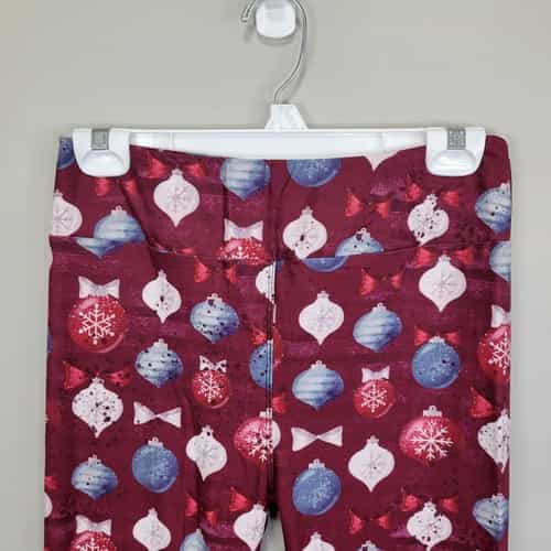 gray-and-white-ornament-print-polyester-spandex-burgundy-ankle-leggings-one-size