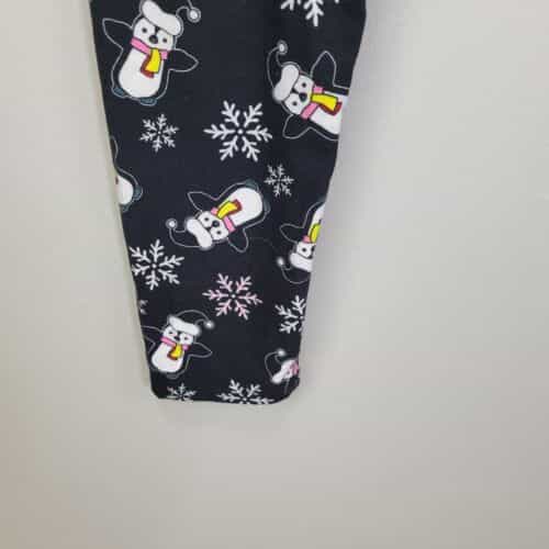 penguins-and-snowflakes-polyester-spandex-black-ankle-leggings-one-size-fits-all