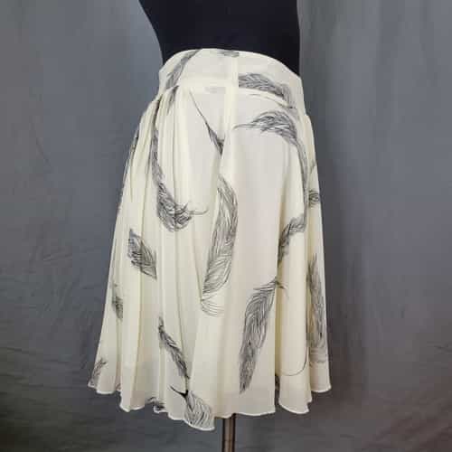 for-cynthia-creme-colored-lined-feather-print-half-zip-short-skirt-size-l