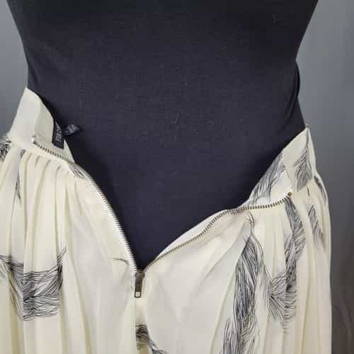 for-cynthia-creme-colored-lined-feather-print-half-zip-short-skirt-size-l