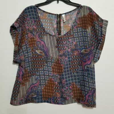 xhilaration Zipper Back Scoop Neck Paisley Blouse Size XL
