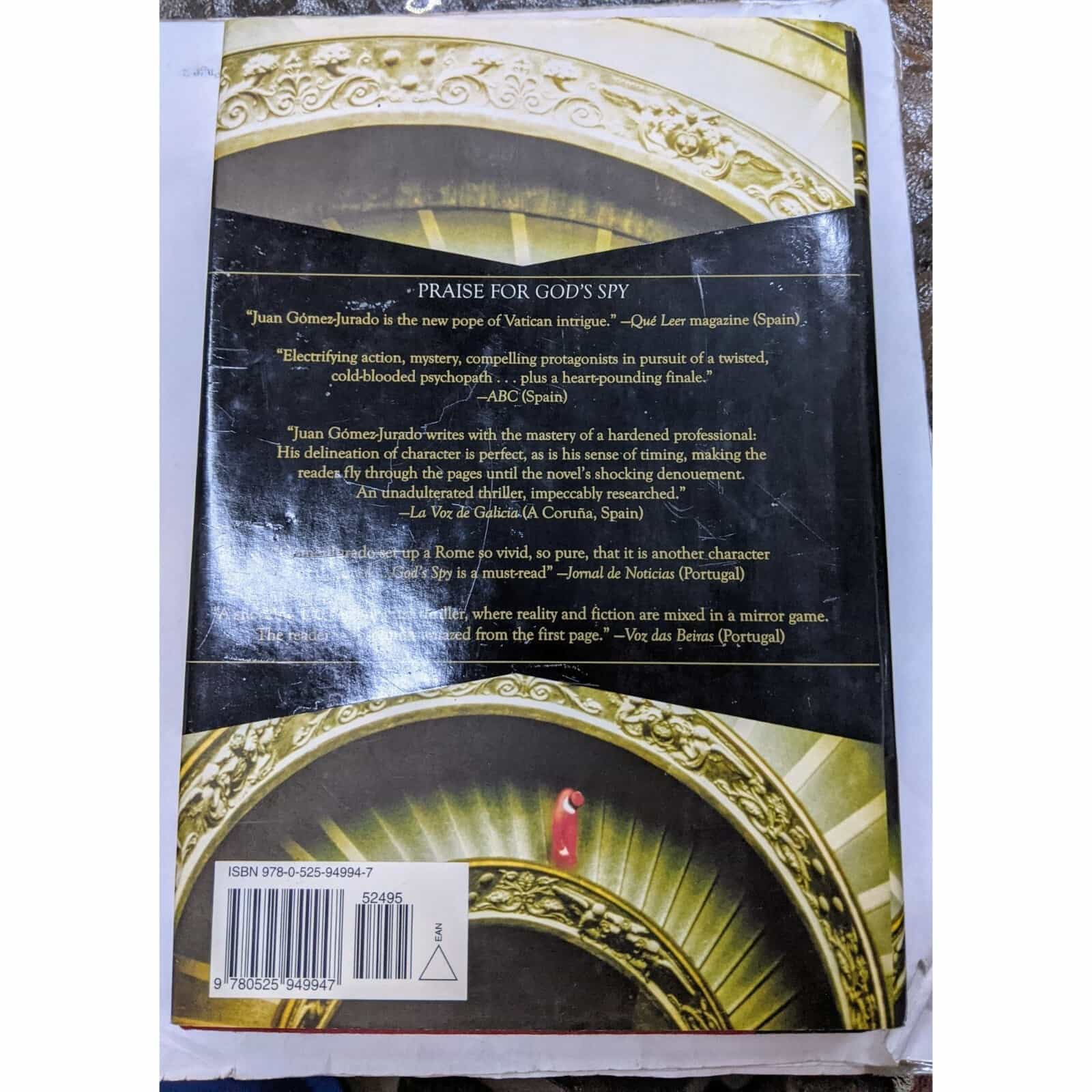 gods-spy-by-juan-gomez-jurado-book