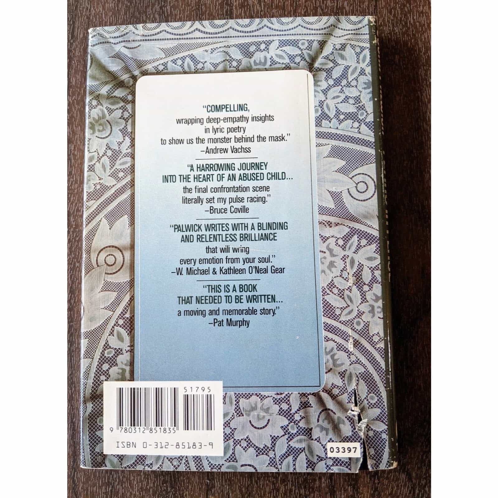 flying-in-place-by-susan-palwick-book