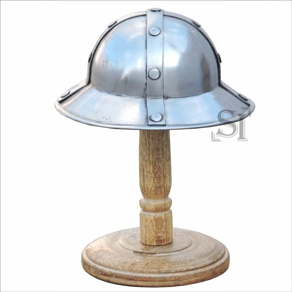 miniature-infantry-kettle-helmet-with-stand-xiii-century-crusades-7