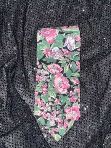 EUC Gino Ponti Floral Classic Pointed Necktie 100% Cotton Made in USA