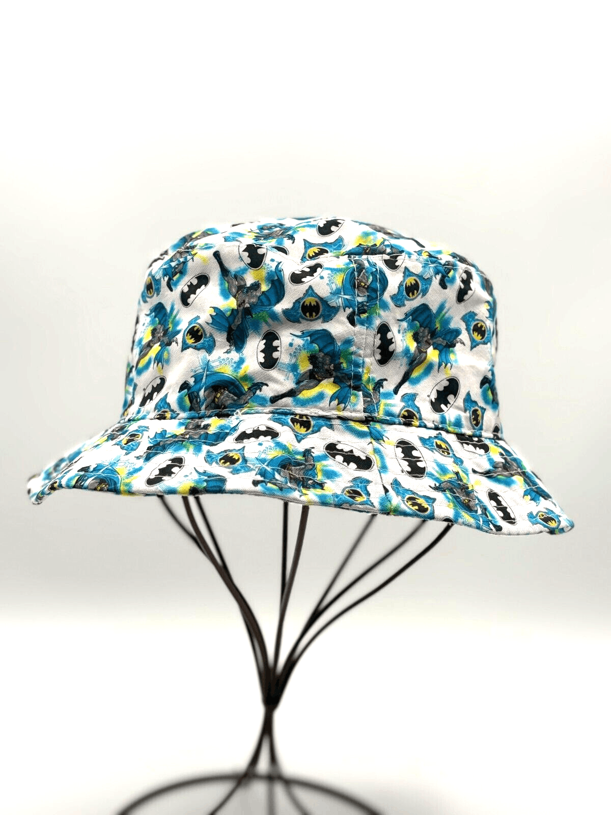 EUC Youth Batman Bucket Hat White/Blue OSFA