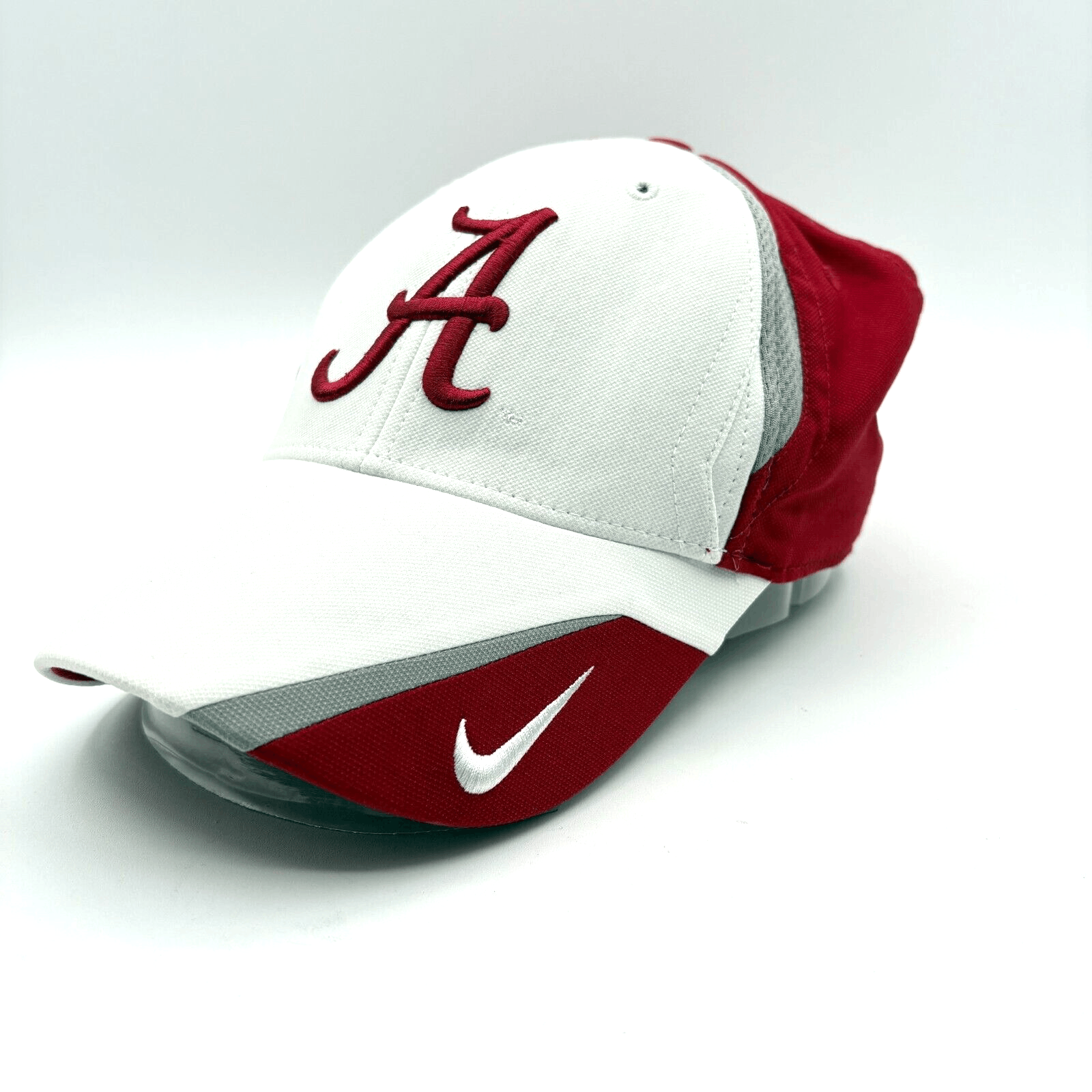 Nike DriFit Alabama Crimson Tide Red/White/Gray Size S/M Cap