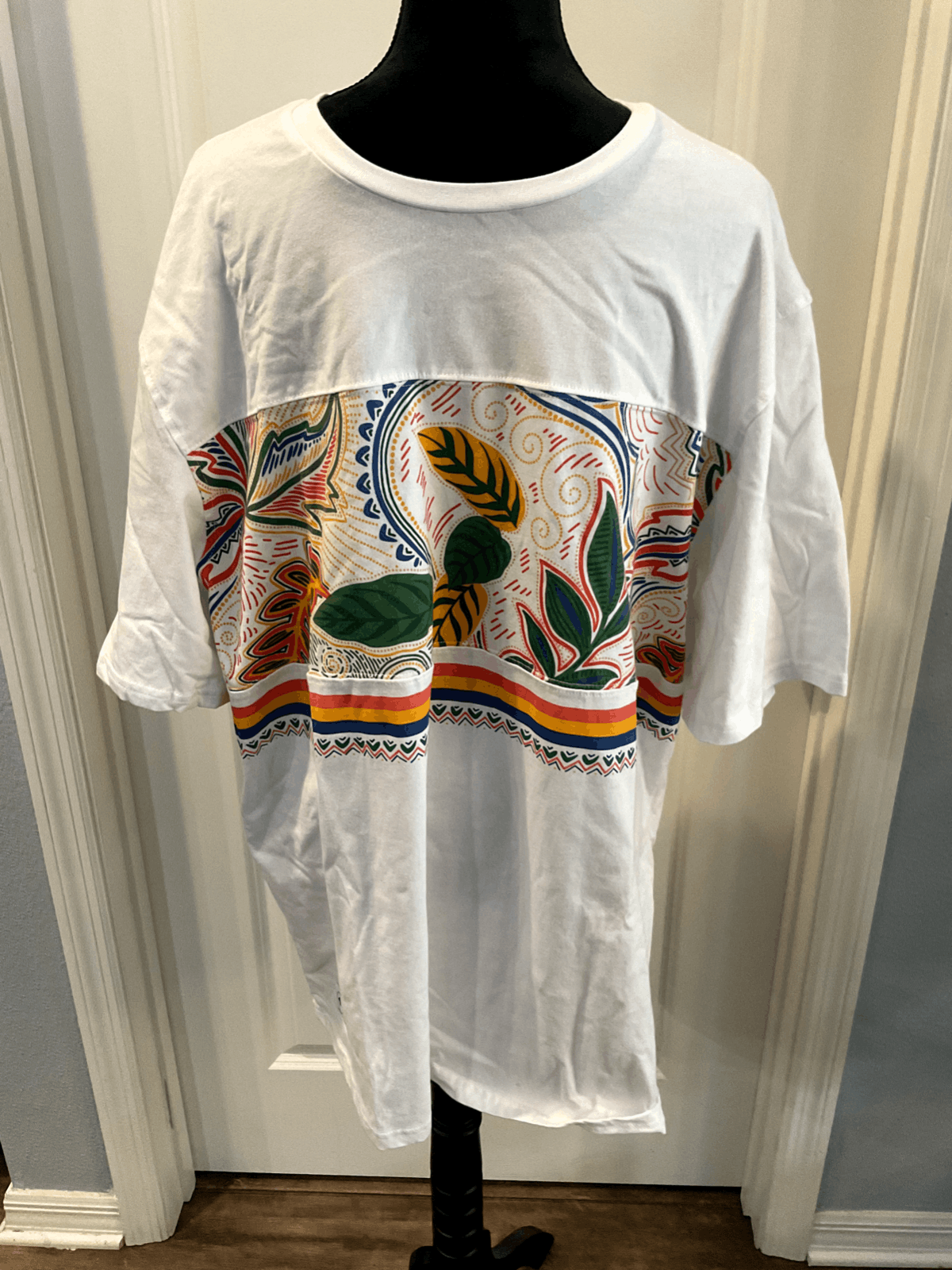 NWT $45 LRG Tropical Print T-shirt, Size 2XL