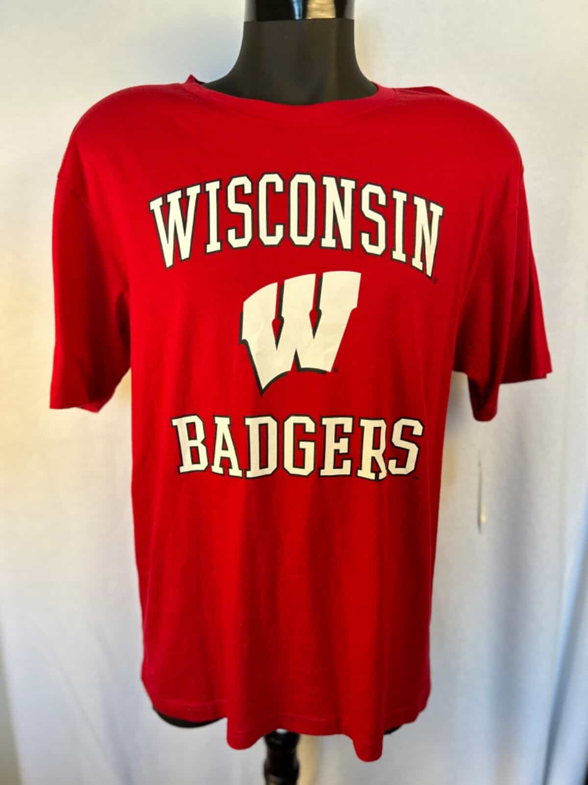 NWT Colosseum University of Wisconsin Badgers Shirt Red T-Shirt, Large
