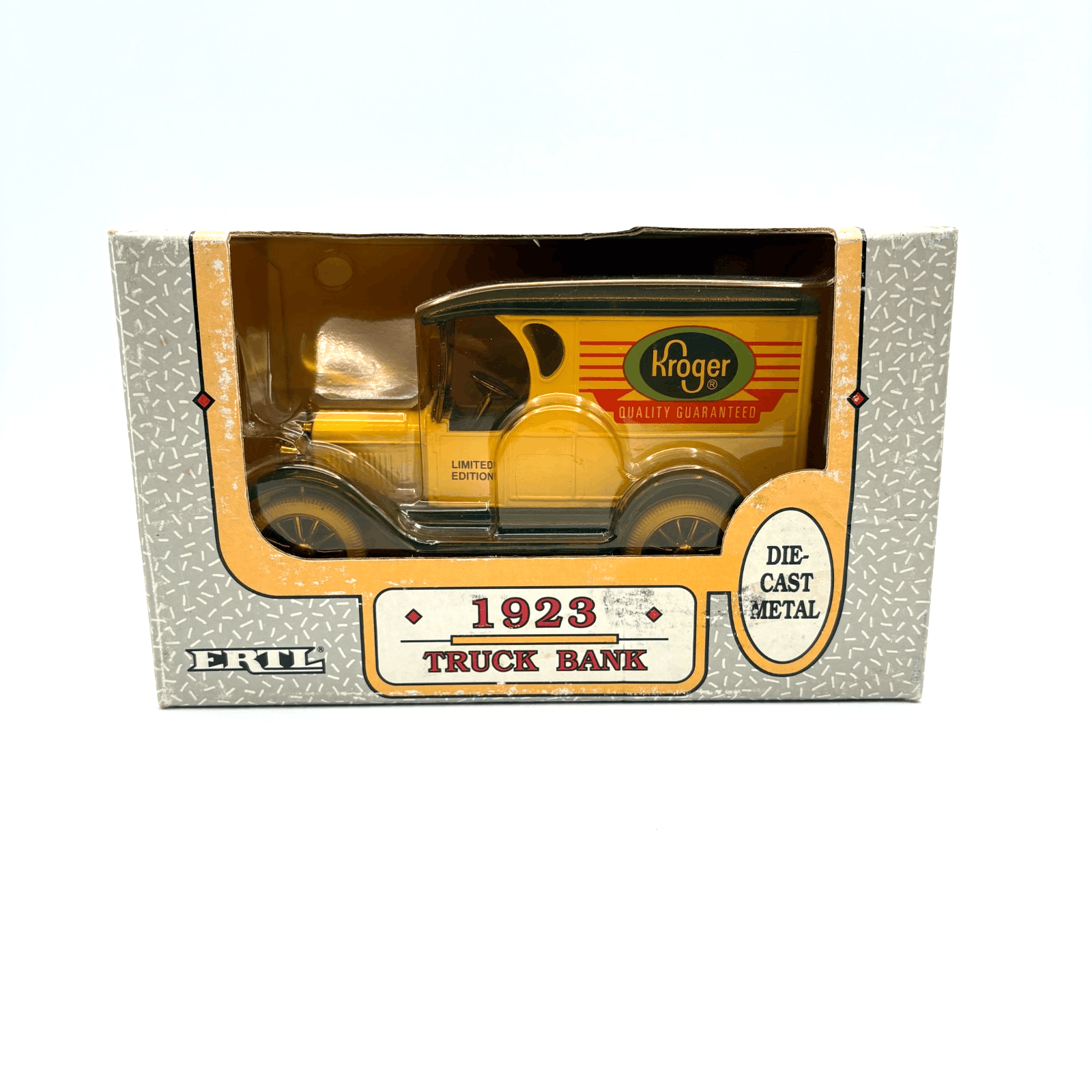 Vintage ERTL 1923 Kroger Grocery Truck Bank 1:25 Diecast Locking Coin Bank #1952