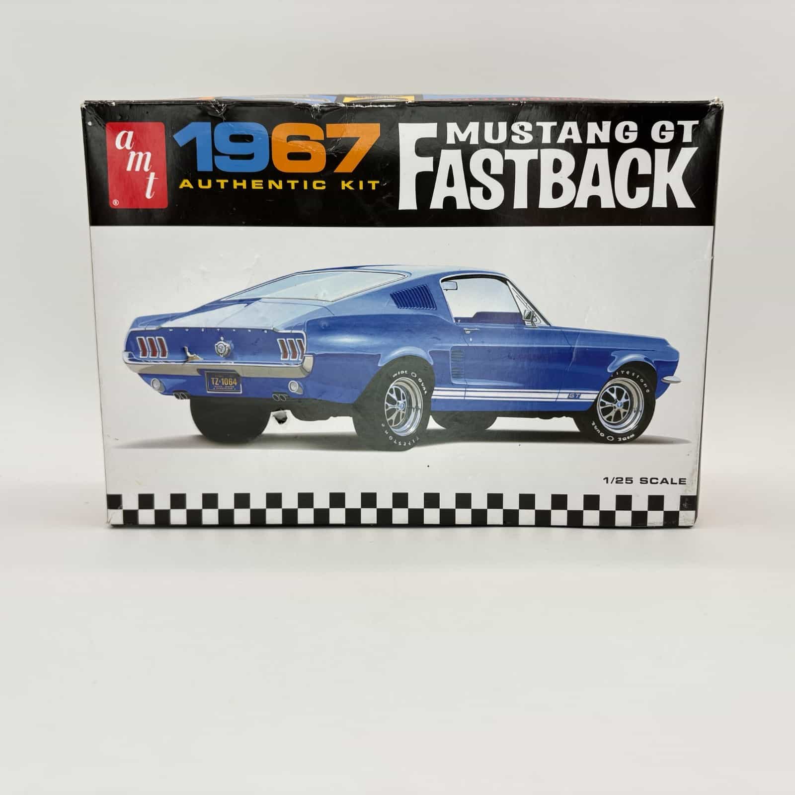 AMT/Round2Models 1967 Ford Mustang GT Fastback Plastic 1/25 Model Kit AMT1241