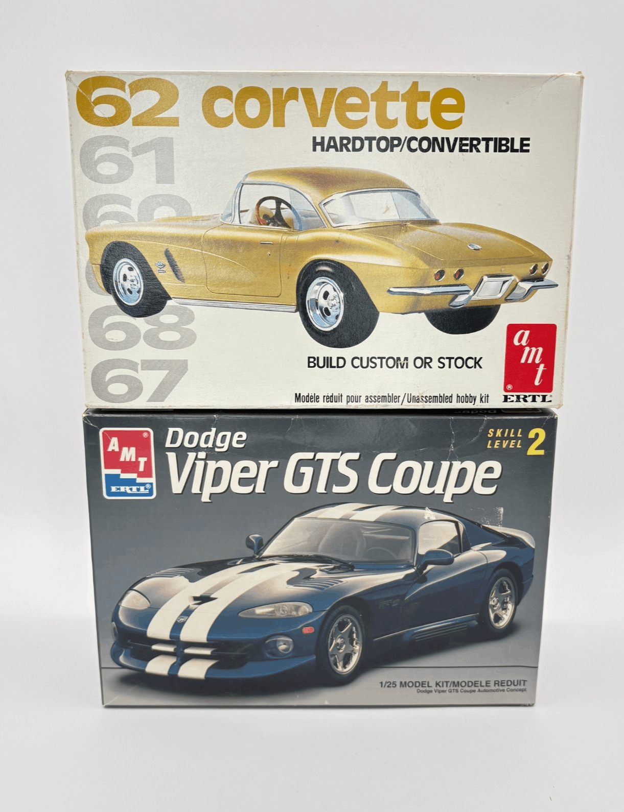 Lot of 2 Ertl/AMT Model Kits Dodge Viper & '62 Corvette See Description