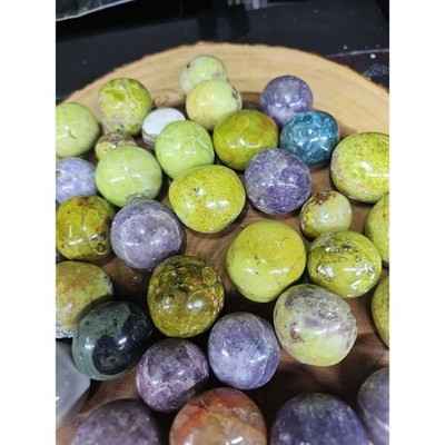 10pcs-a-set-of-natural-quartz-crystal-jasper-palm-stone-polished-healing