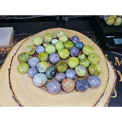 10Pcs A Set Of Natural Quartz Crystal Jasper Palm Stone Polished Healing