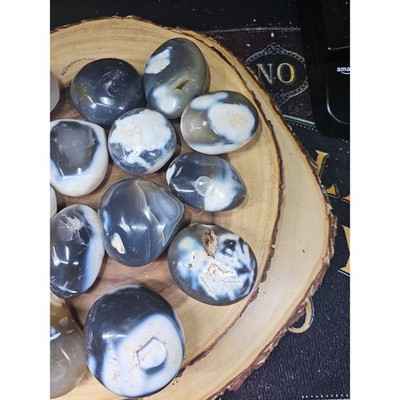 1each-natural-orca-agate-killer-whale-carnelian-crystal-heart-palm-healing