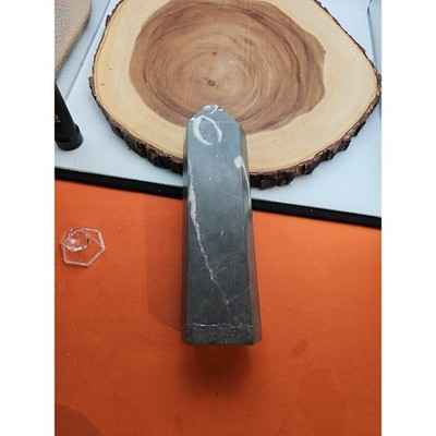 3-14lb-1000-eye-jasper-quartz-tower-9in-tall-has-chip-on-top
