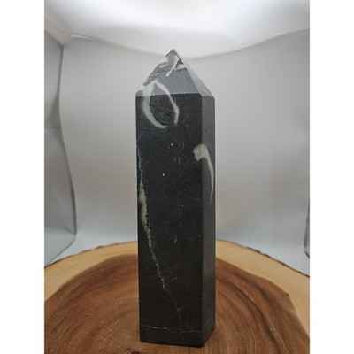 3.14lb 1000 Eye Jasper Quartz Tower 9in Tall Has Chip On Top