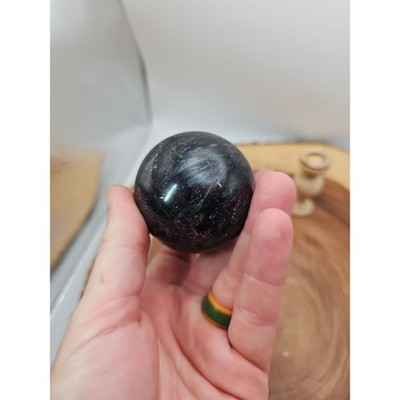 arfvedsonite-garnet-sphere-276g-with-stand