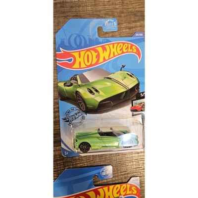 Hot Wheels HW Roadsters 17 Pagini Huayra Roadster -- ITEM #3250