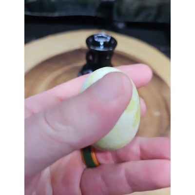 natural-polished-lantian-jade-quartz-crystal-egg-stone-specimen-healing-stand