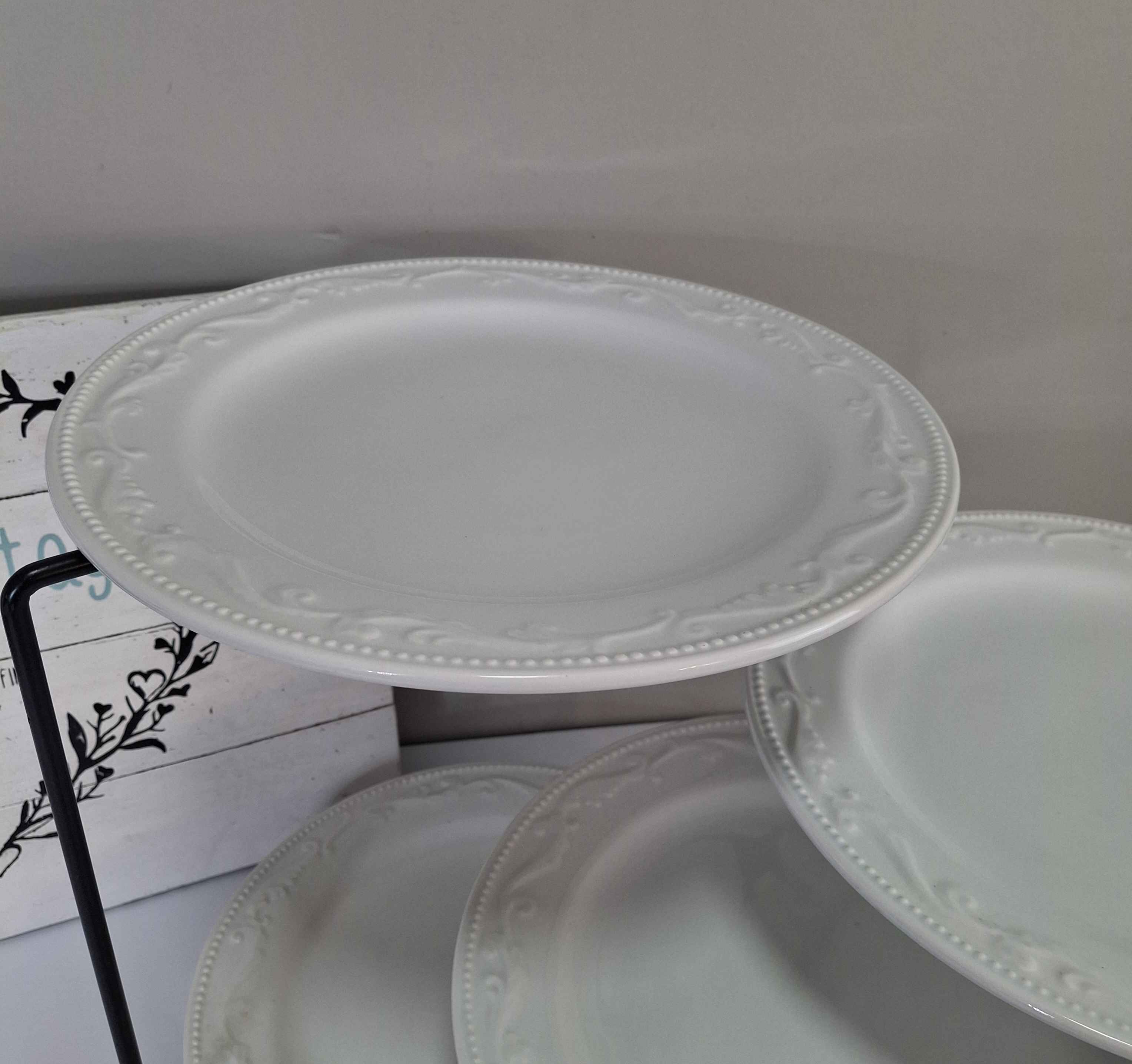 white-ceramic-plate-display-stand-black-metal-tiered-server-appetizer-dessert