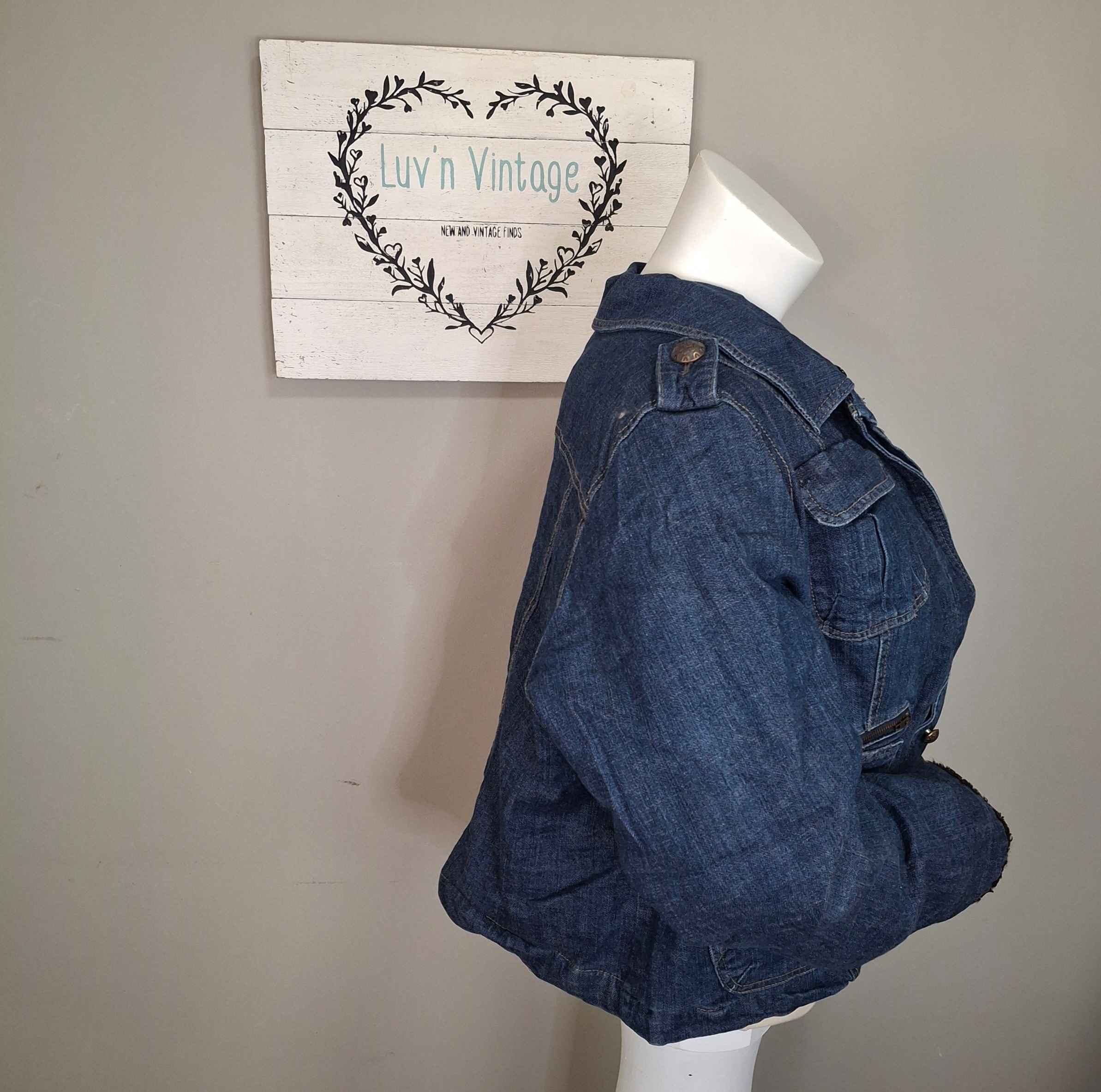 womens-denim-jacket-utility-pockets-zipper-accents-button-front-size-30-32