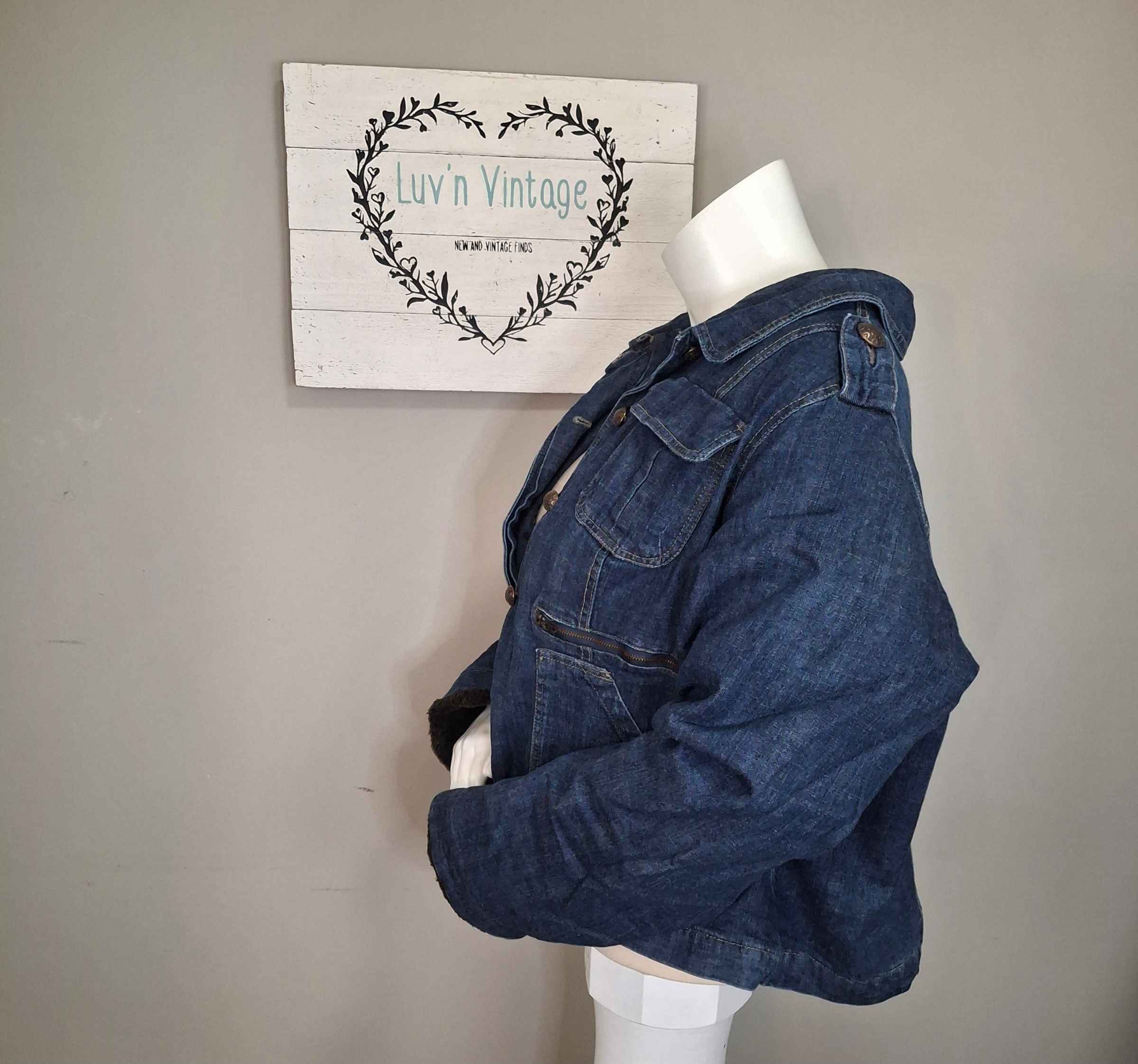 womens-denim-jacket-utility-pockets-zipper-accents-button-front-size-30-32