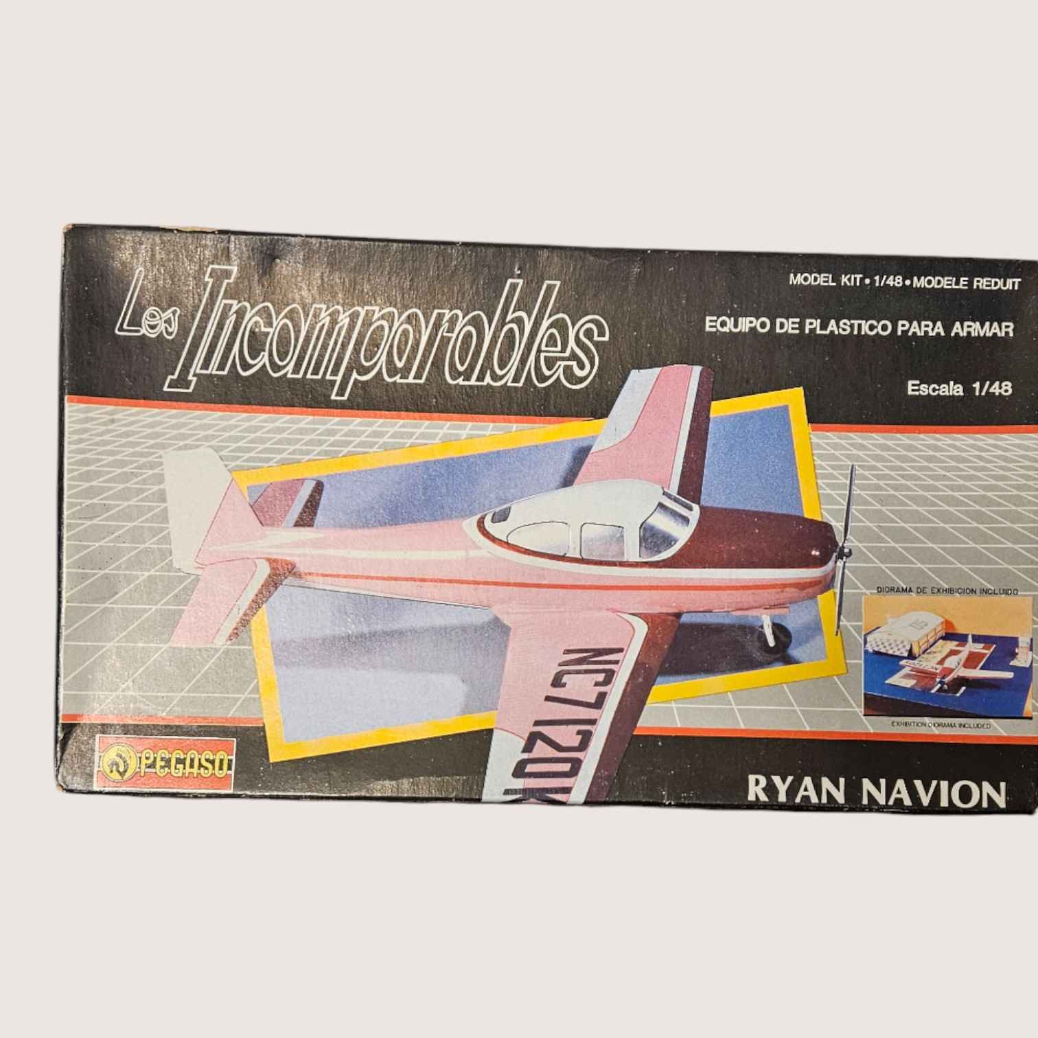 Model Airplane by Pegaso Los Incomparables — ITEM #4042