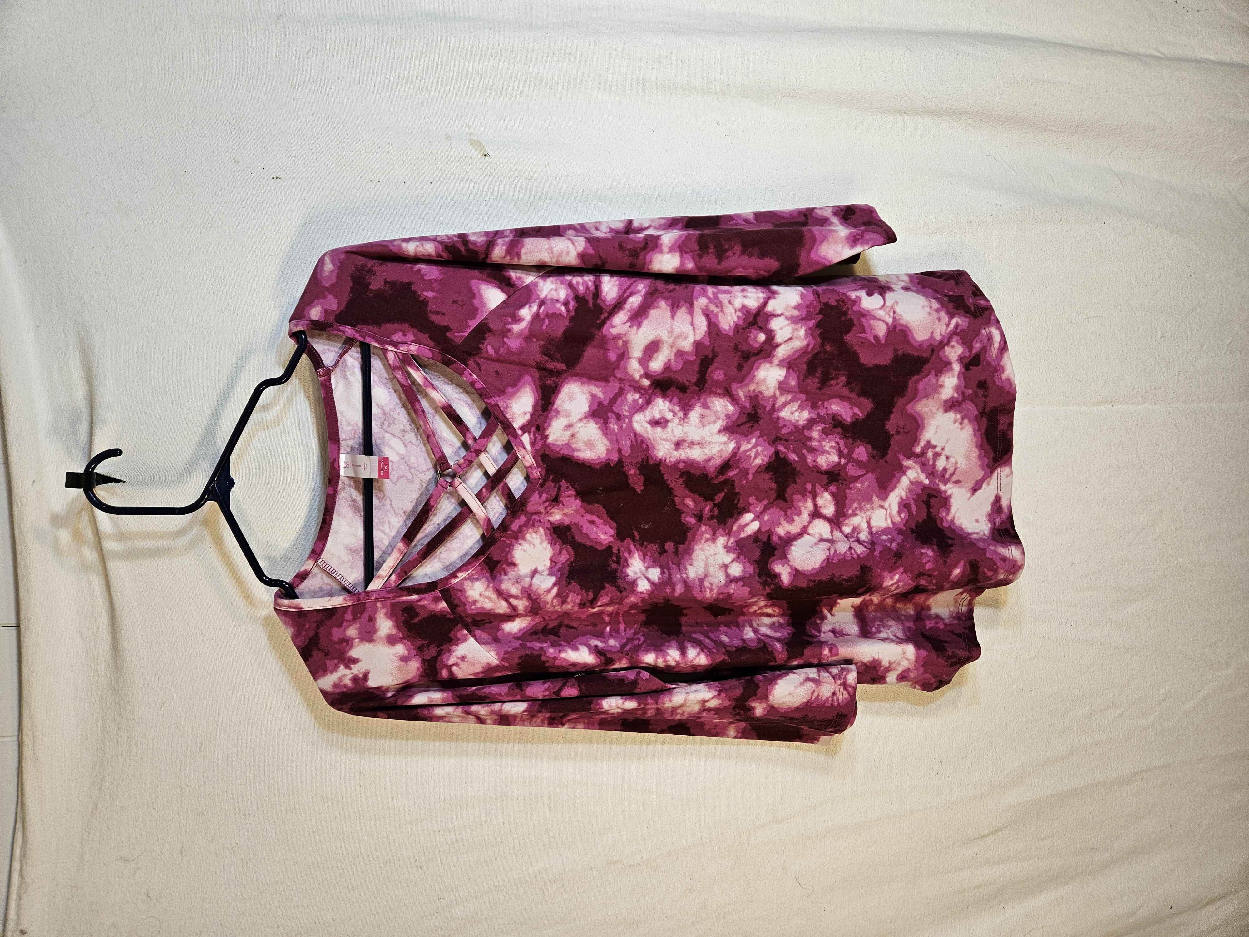 No Boundaries Size XXL, Tye Dye Top — ITEM #2270