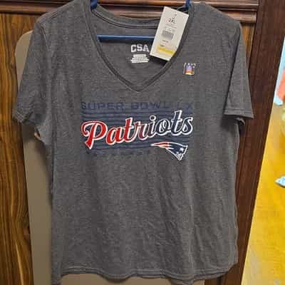 CSA New England Patriots Super Bowl NFL Women's 2XL Gray Shirt Football