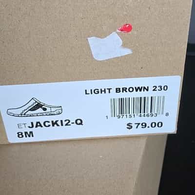 earth-origins-jacki2-q-fleece-lined-clog-slippers-light-brown-button-womens-8m