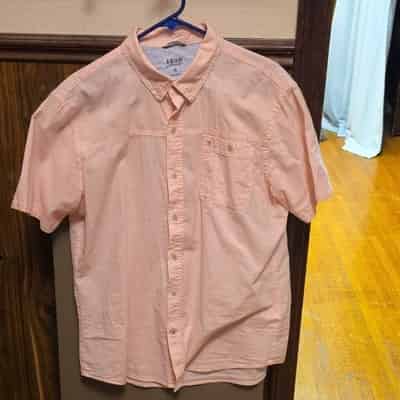 IZOD Saltwater Men's Pink Short Sleeve Button-Up Shirt XL